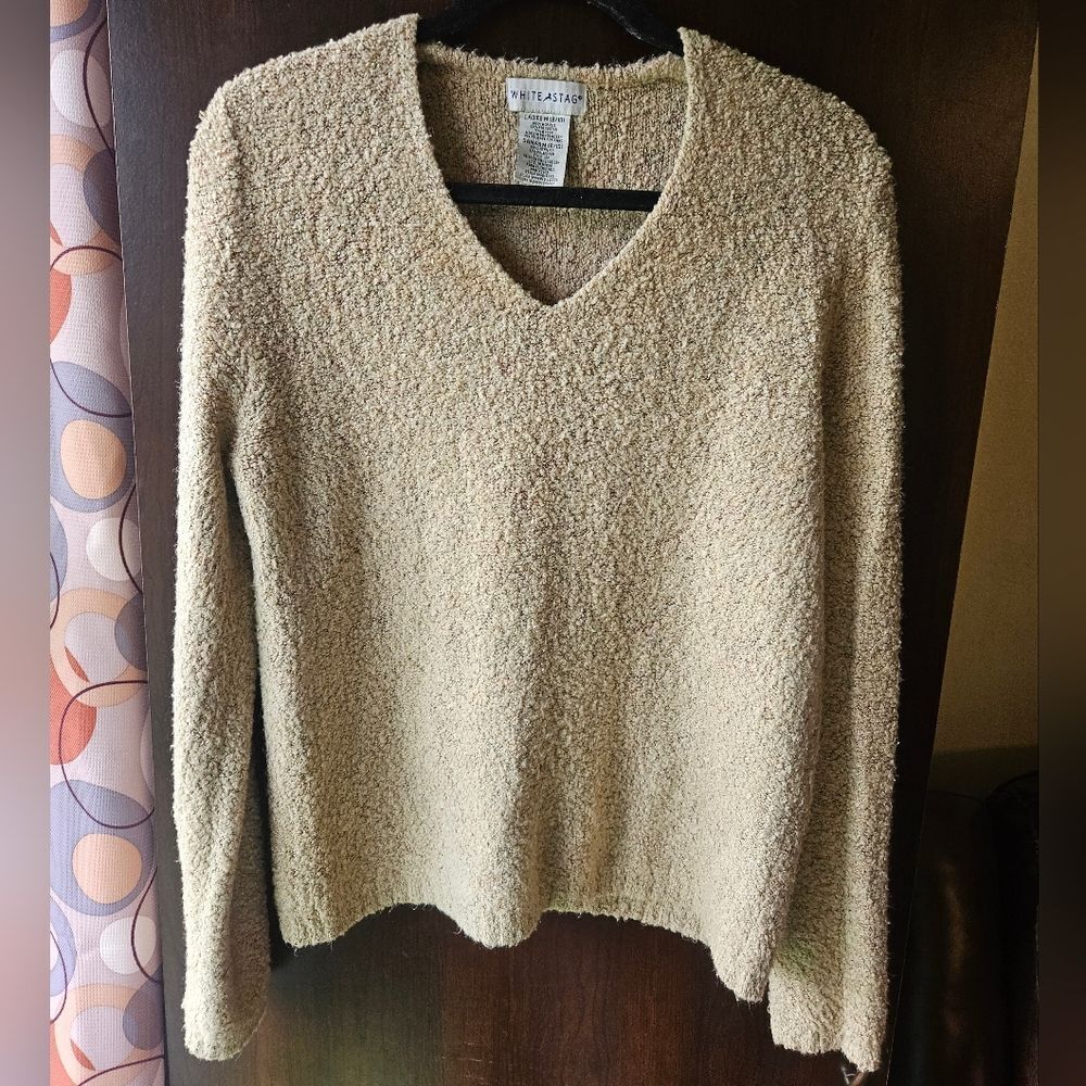 White Stag Tan V-Neck Fuzzy Sweater Size Medium